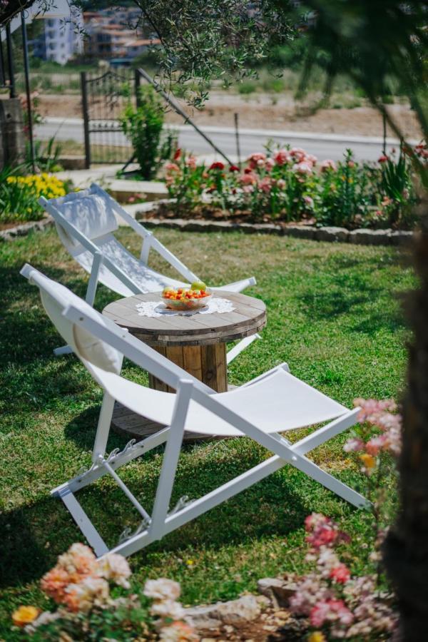 Sea Garden Apartment